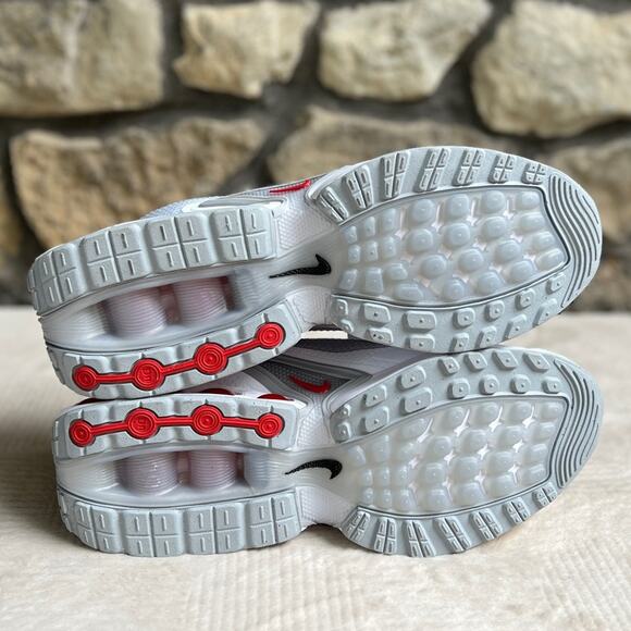 NEW Men’s Size 12 Nike Air Max Dn Sneaker Pure Platinum/Wolf Grey University Red - Picture 8 of 8